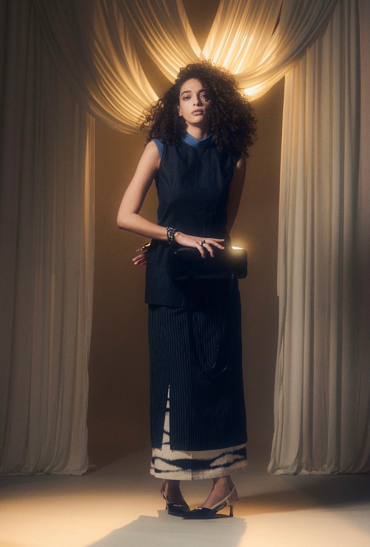 The Zale Baguette Bag, Noir