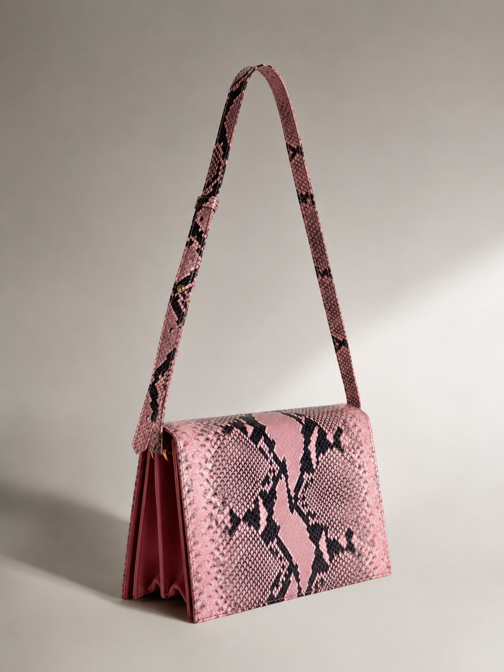 The Maam, Pink Snake Limited Edition