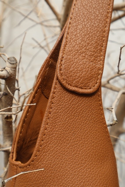 Le Croisé Tote Bag — Caramel